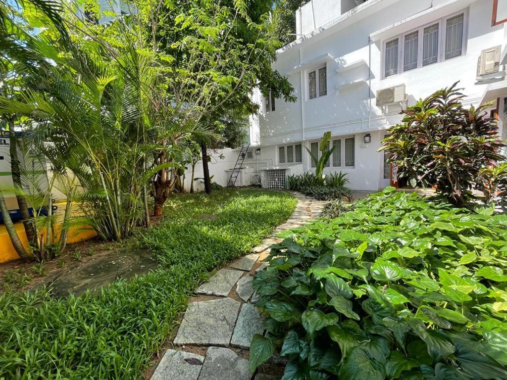 Hanu Reddy Residences - Nawab Habibullah Avenue เชนไน ภายนอก รูปภาพ