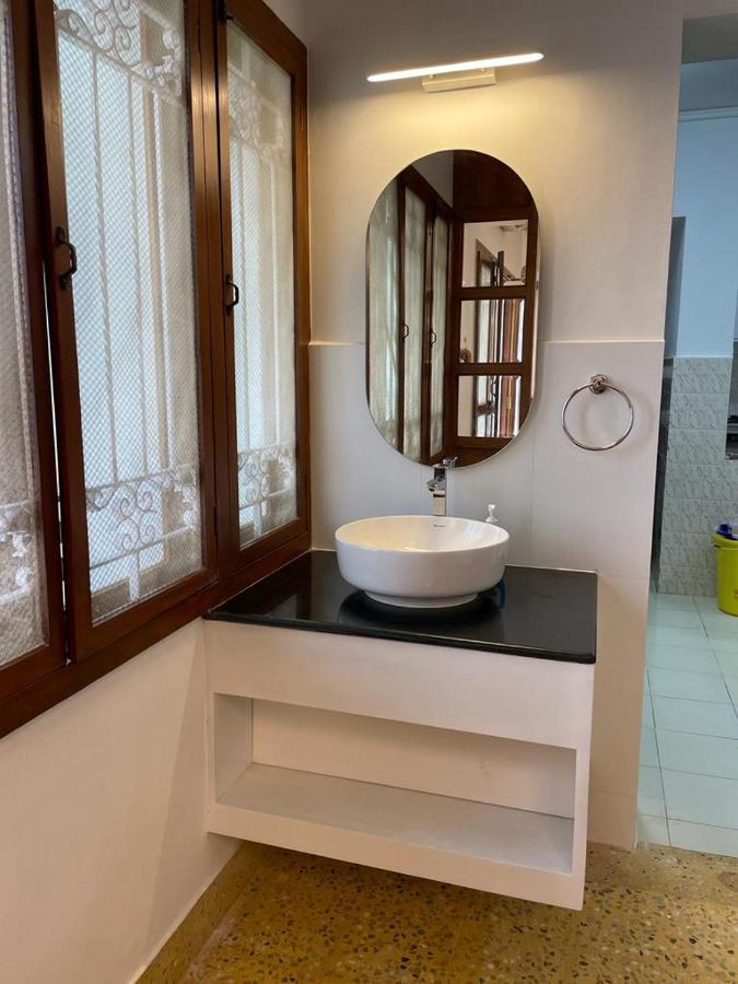 Hanu Reddy Residences - Nawab Habibullah Avenue เชนไน ภายนอก รูปภาพ